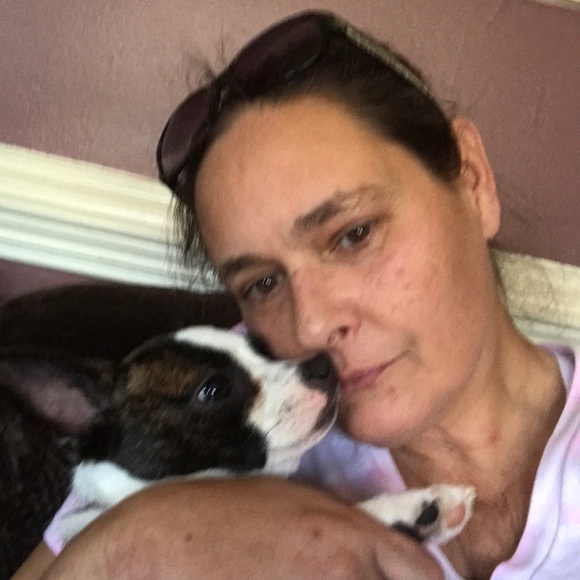 Meet your Posher, Jennifer - Picture 2 of 2